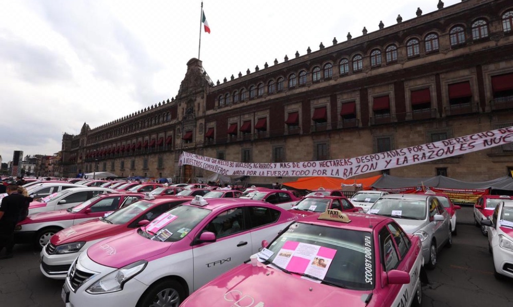 Anuncian taxistas marcha el lunes 21 de octubre